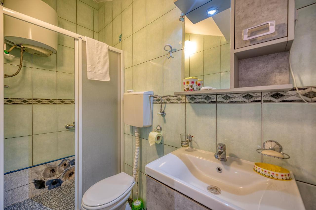Apartments Vujosevic Tivat Ngoại thất bức ảnh